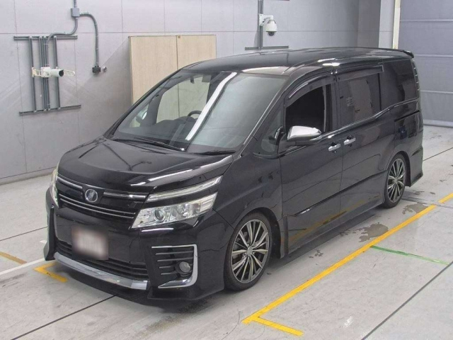 TOYOTA VOXY 2015