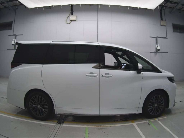 TOYOTA VELLFIRE 2024