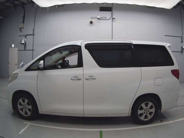 TOYOTA ALPHARD 2010