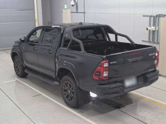 TOYOTA HILUX 2022
