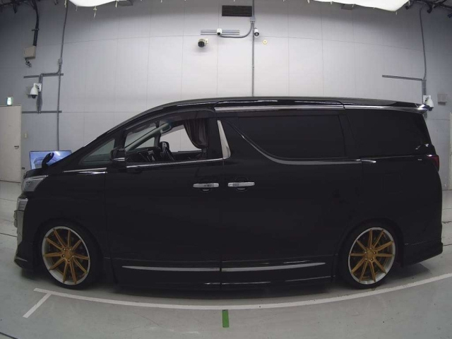 TOYOTA VELLFIRE 2018