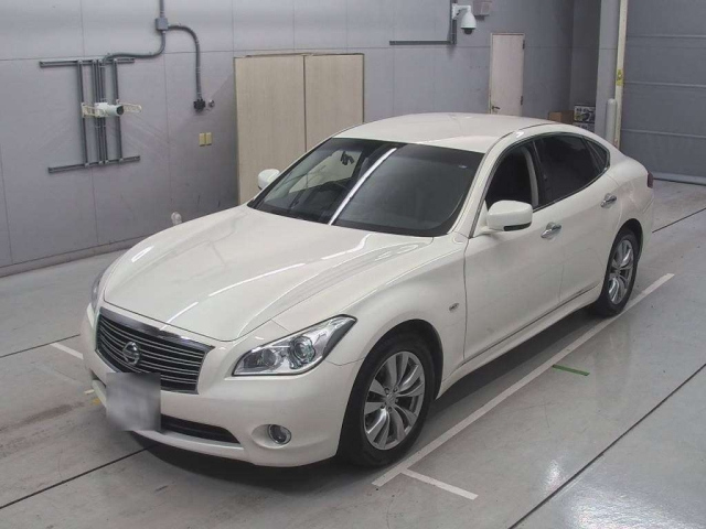 NISSAN FUGA 2014