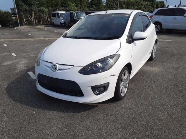 MAZDA DEMIO 2009