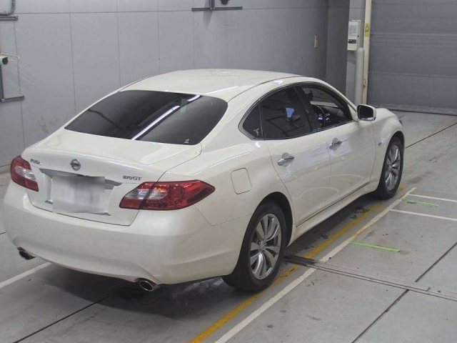 NISSAN FUGA 2014