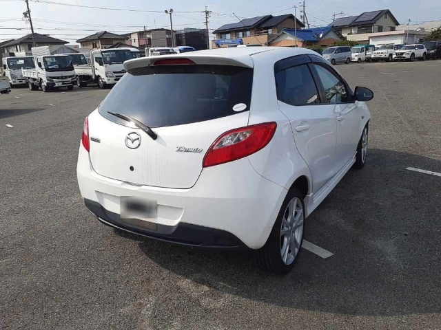 MAZDA DEMIO 2009