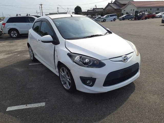 MAZDA DEMIO 2009