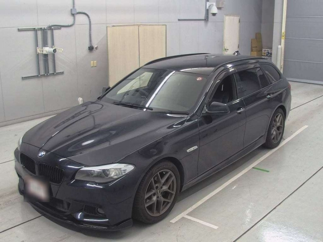 BMW 5 SERIES 2010
