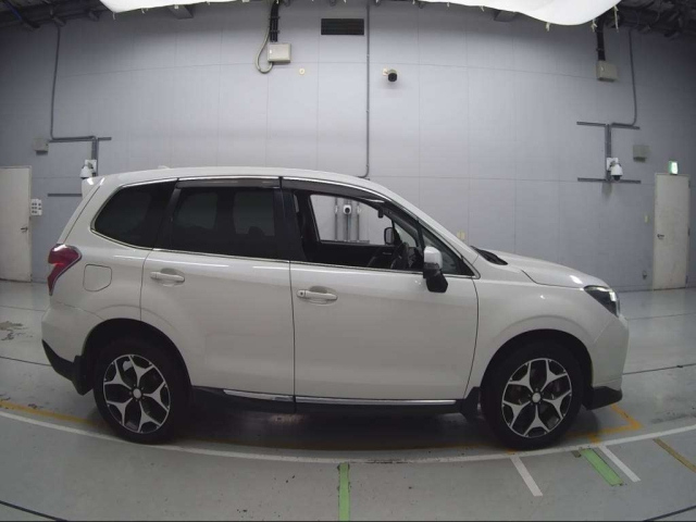 SUBARU FORESTER 2015