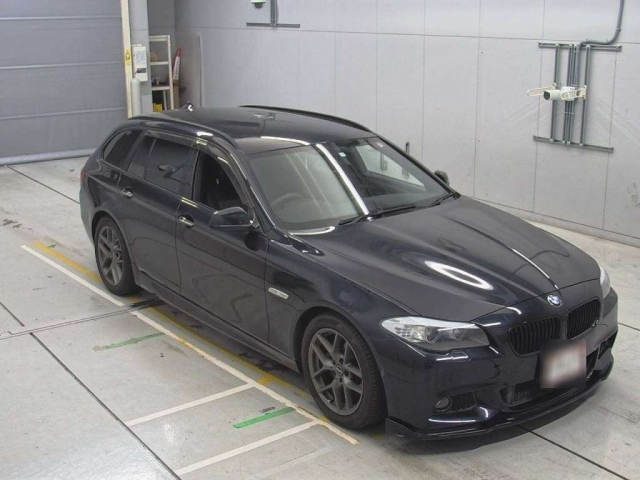 BMW 5 SERIES 2010