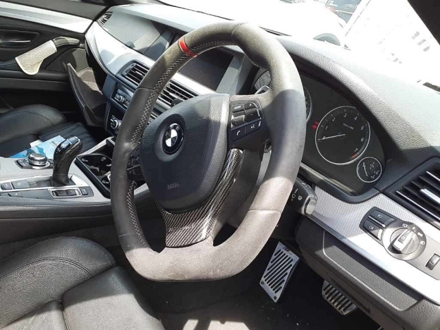 BMW 5 SERIES 2010