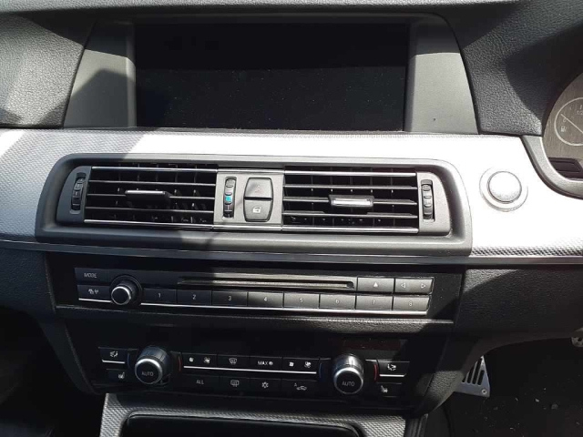 BMW 5 SERIES 2010