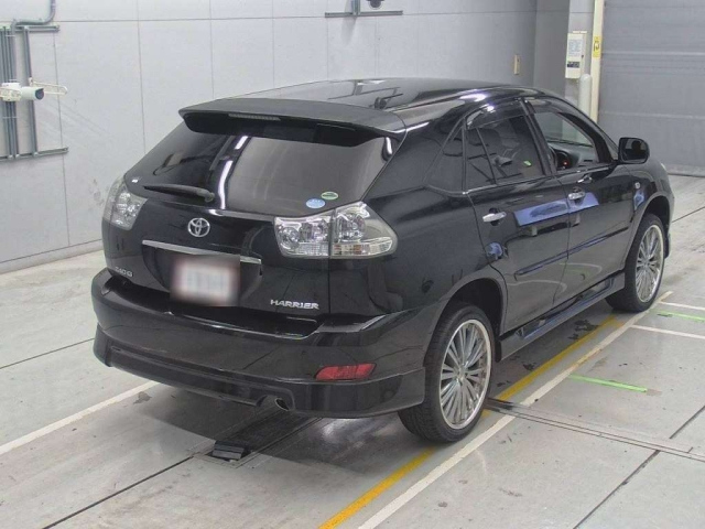 TOYOTA HARRIER 2011