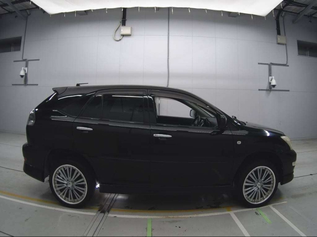 TOYOTA HARRIER 2011