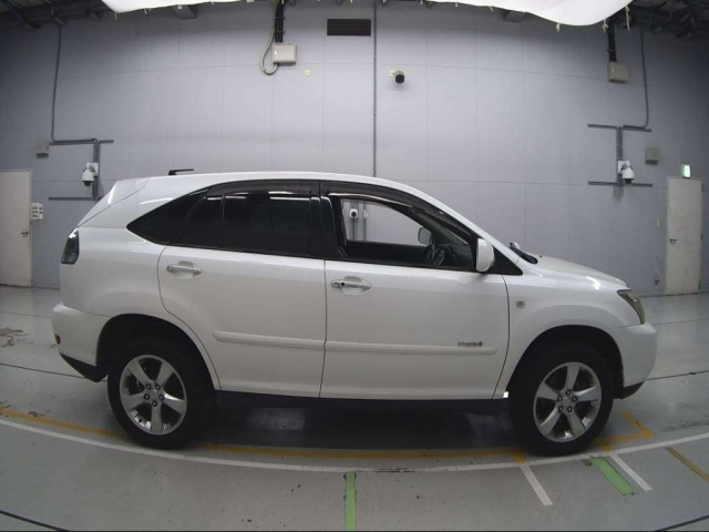 TOYOTA HARRIER 2009