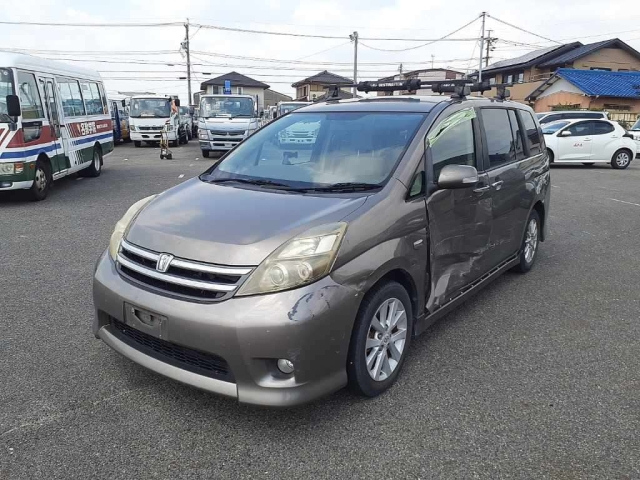 TOYOTA ISIS 2008