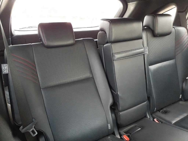 TOYOTA HARRIER 2017