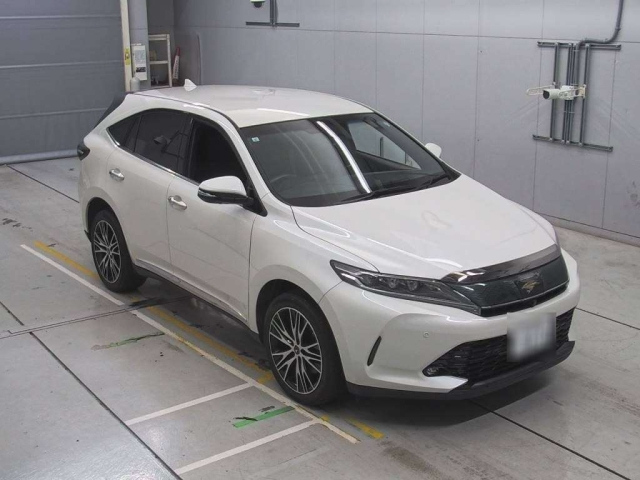 TOYOTA HARRIER 2017