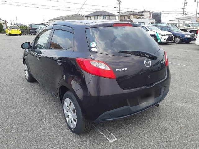 MAZDA DEMIO 2011
