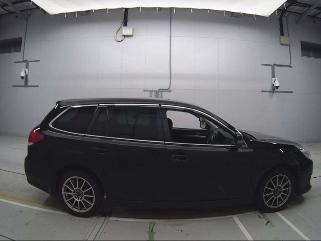 SUBARU LEGACY 2011
