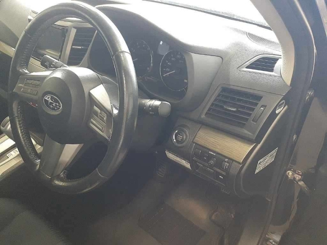 SUBARU LEGACY 2011
