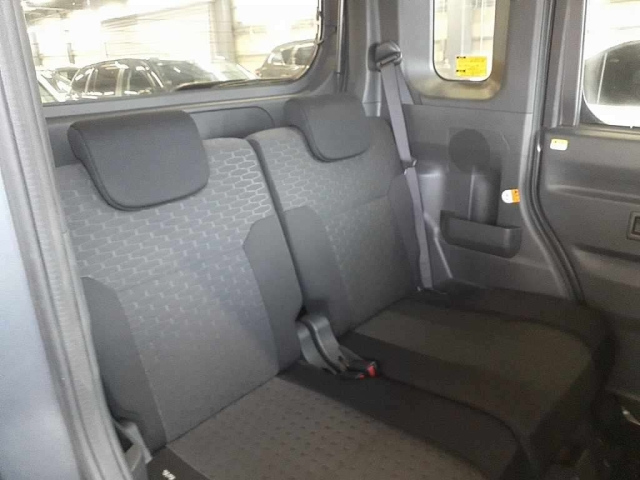 DAIHATSU WAKE 2016