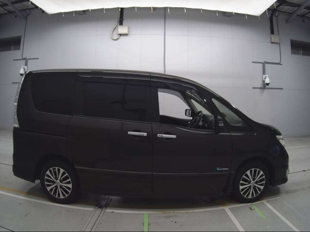 NISSAN SERENA 2014