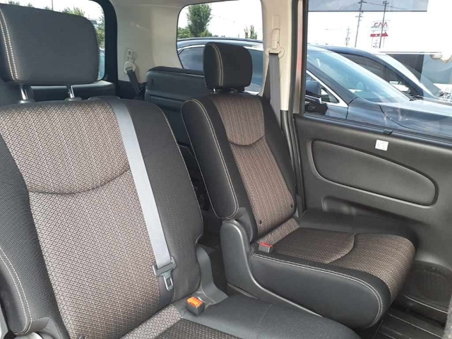 NISSAN SERENA 2014