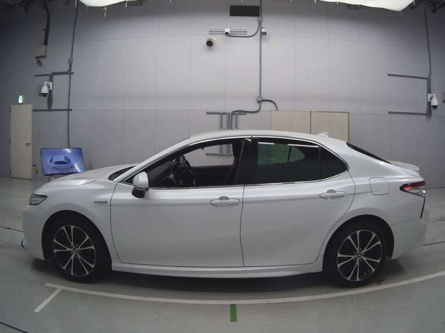 TOYOTA CAMRY 2020