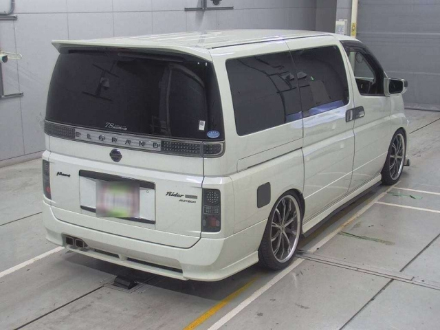NISSAN ELGRAND 2008