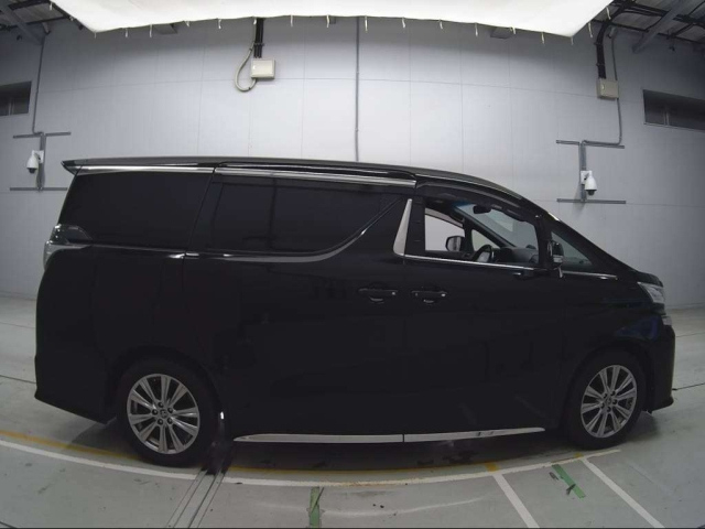 TOYOTA VELLFIRE 2017