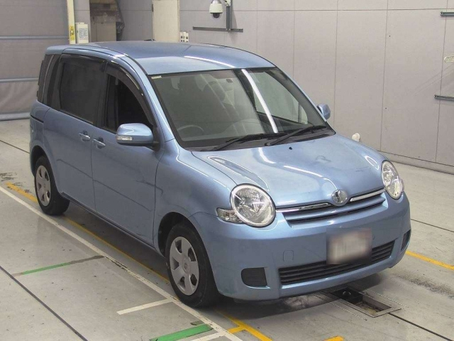 TOYOTA SIENTA 2012