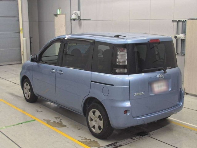 TOYOTA SIENTA 2012