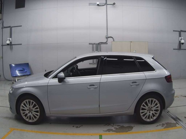 AUDI A3 2016