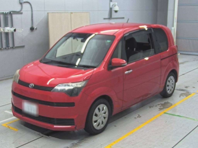 TOYOTA SPADE 2013