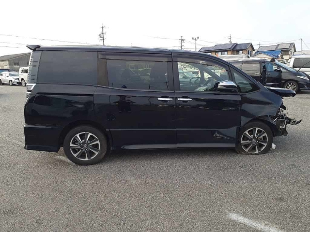 TOYOTA VOXY 2019
