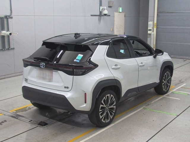 TOYOTA YARIS CROSS 2023