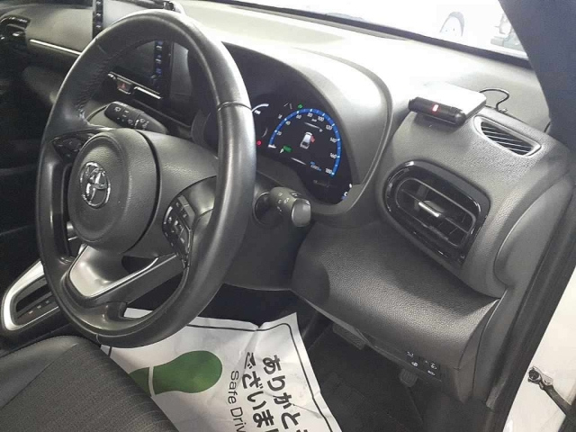 TOYOTA YARIS CROSS 2023