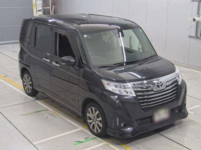 TOYOTA ROOMY 2020