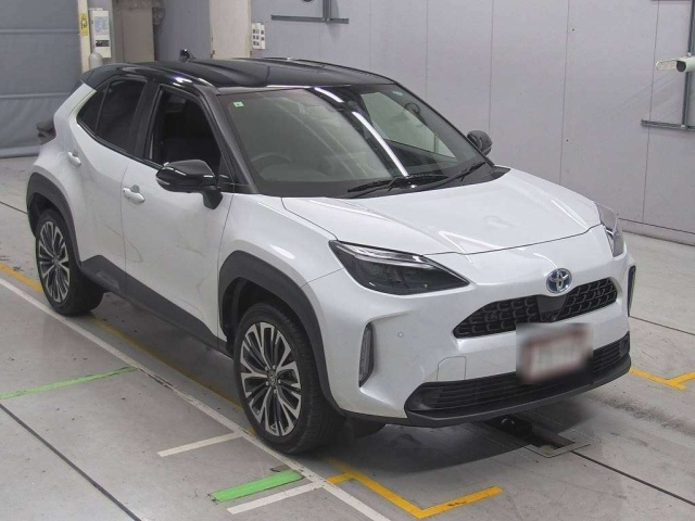 TOYOTA YARIS CROSS 2023