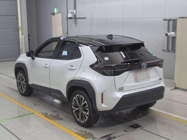 TOYOTA YARIS CROSS 2023