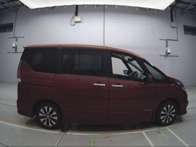 NISSAN SERENA 2017