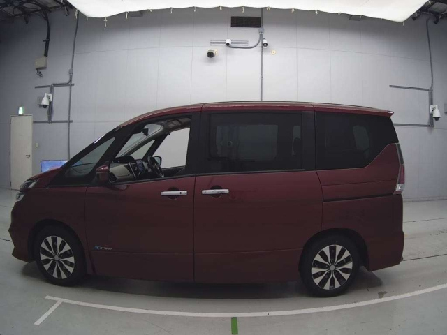 NISSAN SERENA 2017