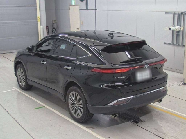 TOYOTA HARRIER 2022