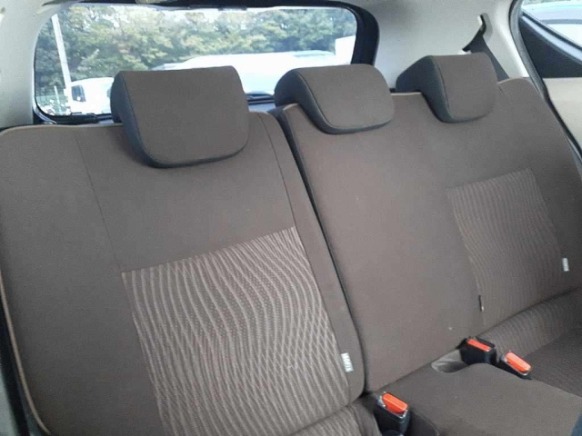TOYOTA AQUA 2012