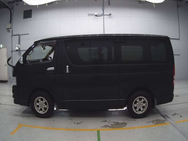 TOYOTA REGIUS ACE VAN 2012