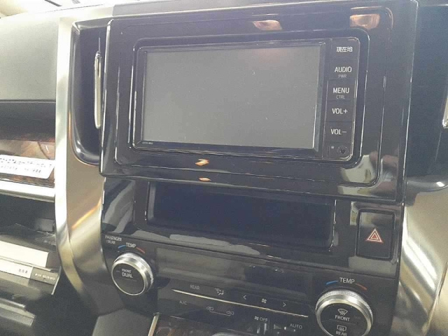 TOYOTA VELLFIRE 2019