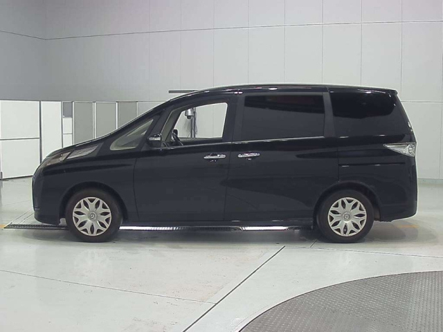 MAZDA BIANTE 2013