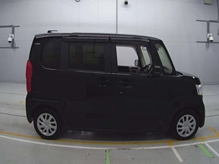 HONDA N BOX 2017