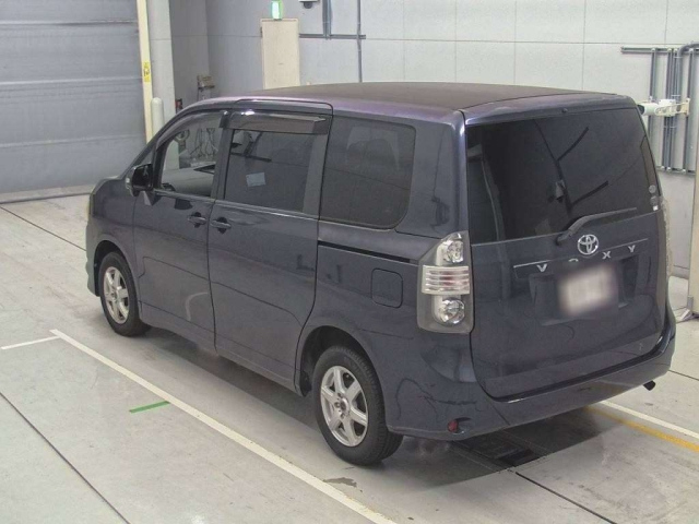TOYOTA VOXY 2008