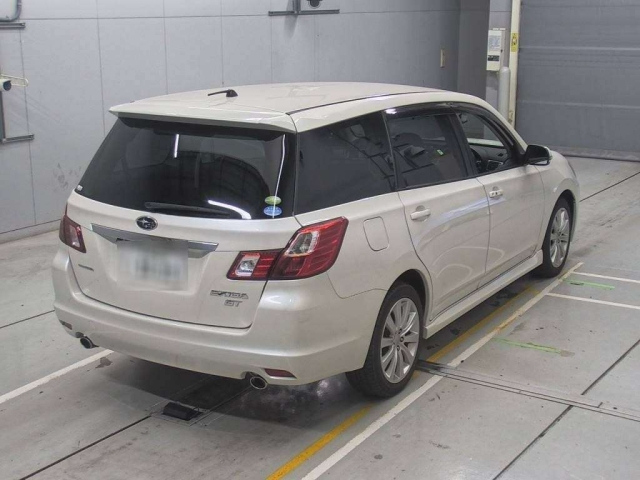 SUBARU EXIGA 2011